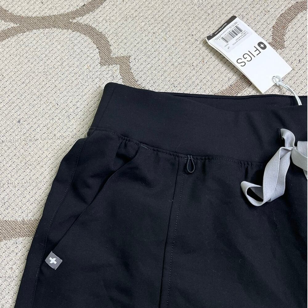 FIGS Madryn High Waisted Flare Scrub Pants Size Petite Large NWT - Picture 15 of 16